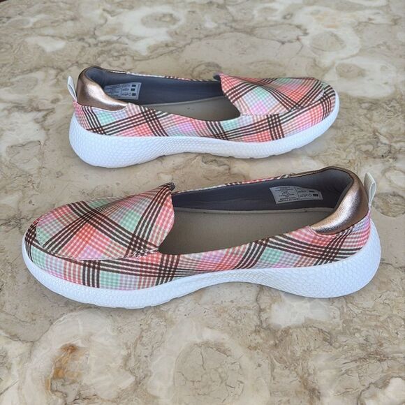 Lands End Womens Gatas Lightweight Comfort Slip On Shoes Pink Plaid Round Toe - Picture 5 of 11